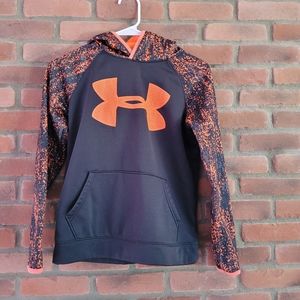 Boy under armour hoodie size M  - 3 FOR 20$